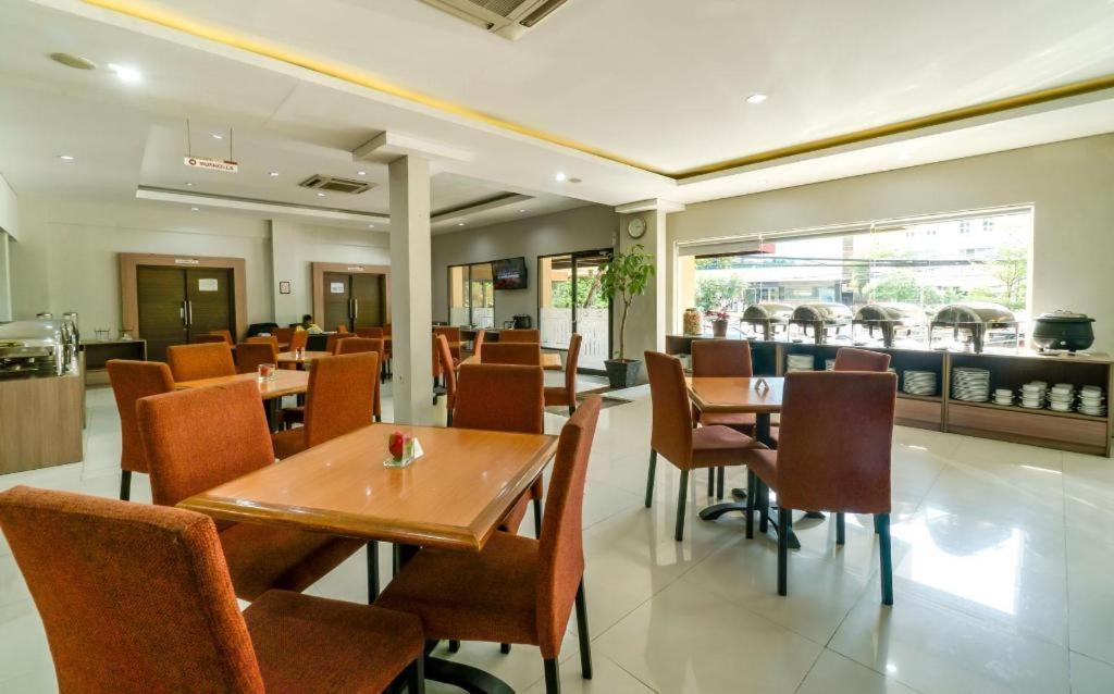 Sofyan Hotel Soepomo Jakarta Kültér fotó