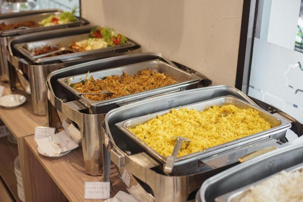 Sofyan Hotel Soepomo Jakarta Kültér fotó