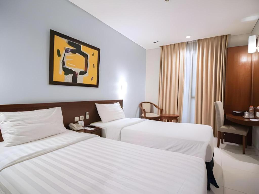 Sofyan Hotel Soepomo Jakarta Kültér fotó