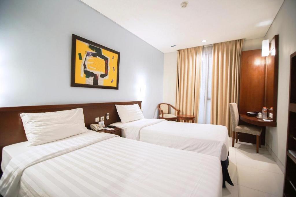 Sofyan Hotel Soepomo Jakarta Kültér fotó